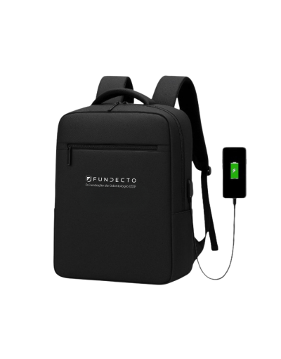 Mochila Fundecto Preta com Conector de USB